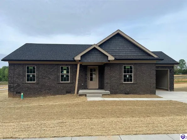 120 American Dr, Radcliff, KY 40160