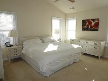 4th image of 133 King Edward Ct