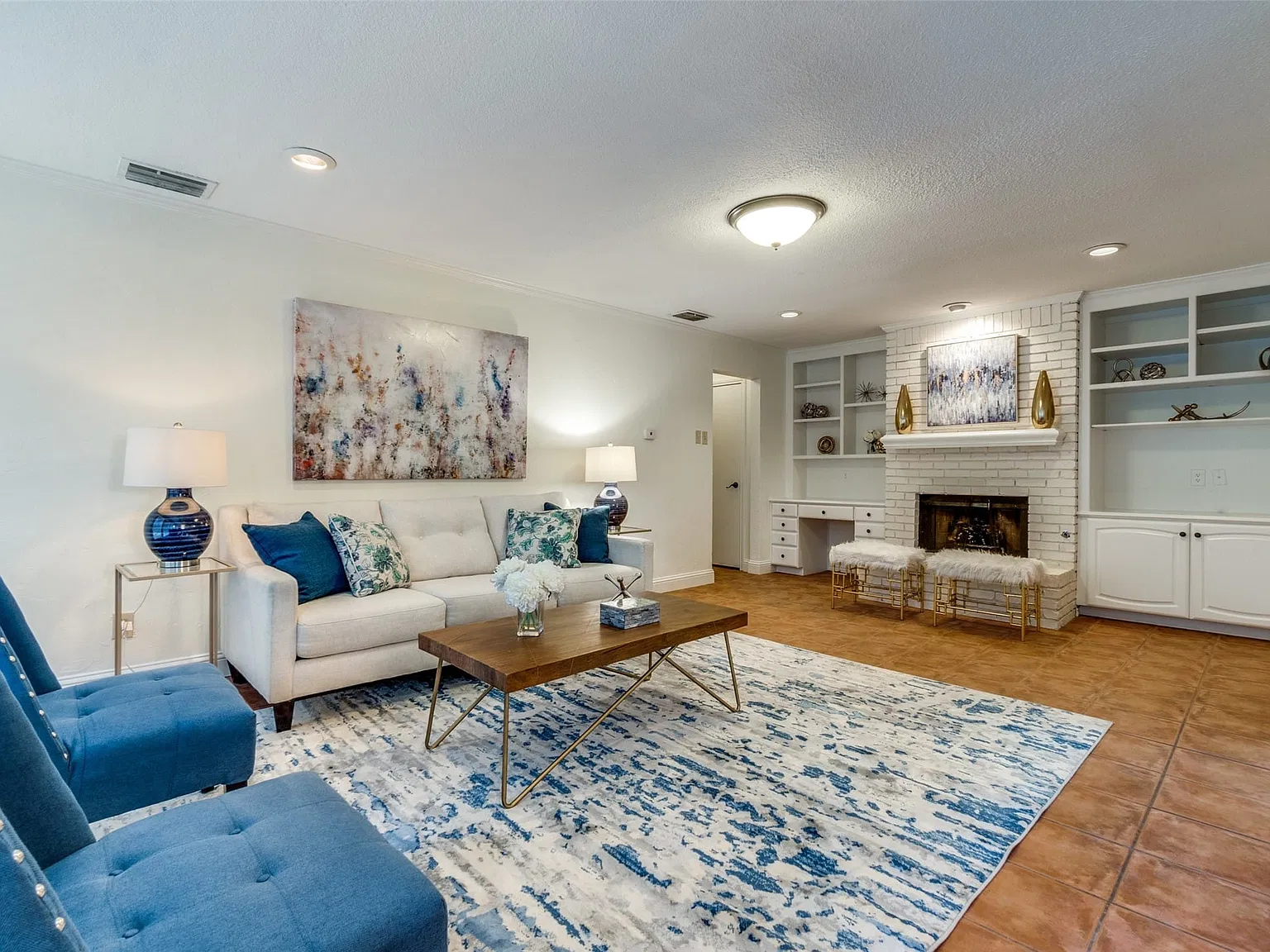 3 bed, 2.5 bath, 1799 sqft, $2,900 — Photo 4