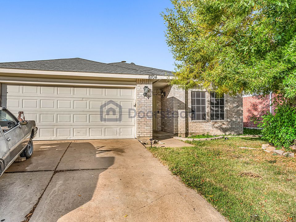 1st image of 8704 Hunters Creek Ct