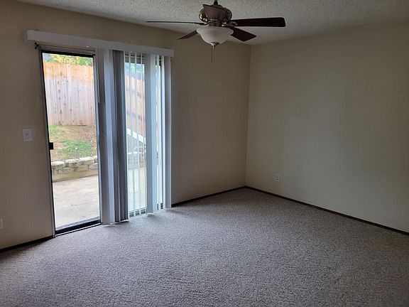 5th image of 3565 Sun Knoll Dr