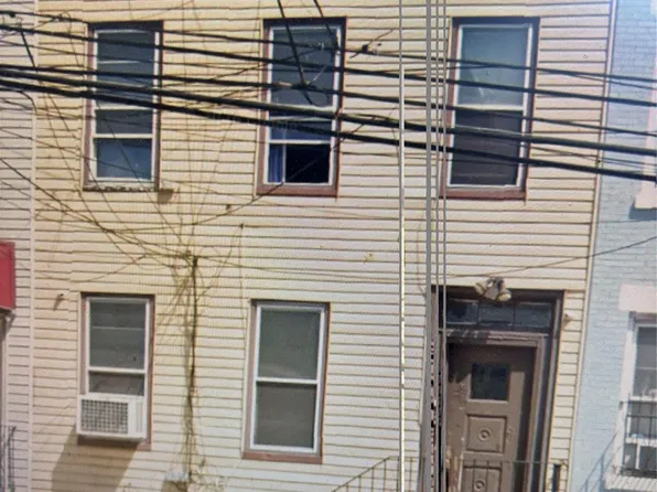 (undisclosed Address), East Elmhurst, NY 11369