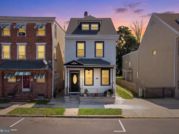 225 Stacy St, Burlington, NJ 08016