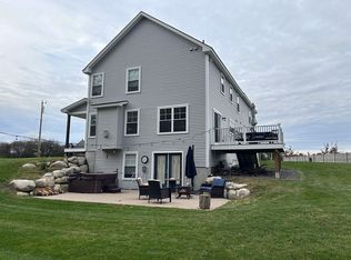 36 Brackett Rd, Gorham, ME 04038