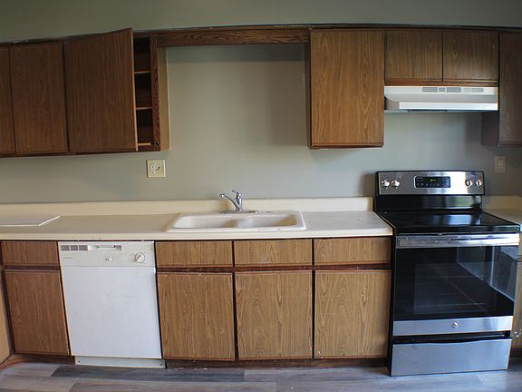 3rd image of 2902 31st St #7