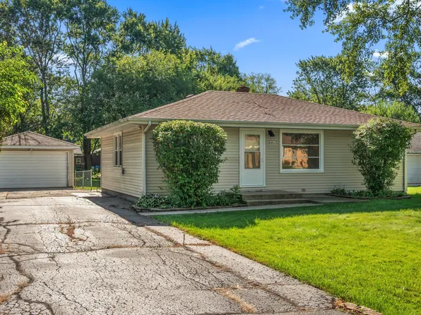 6391 Vermont St, Merrillville, IN 46410