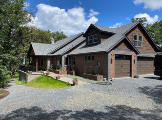 481 Wards Creek Rd, Rogue River, OR 97537