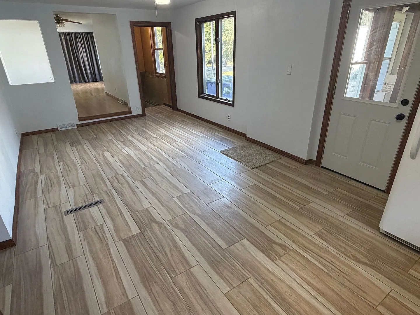 3-Bedroom, 1 Bath Ranch Style Home on a 1/2 Acre Lot — Photo 4