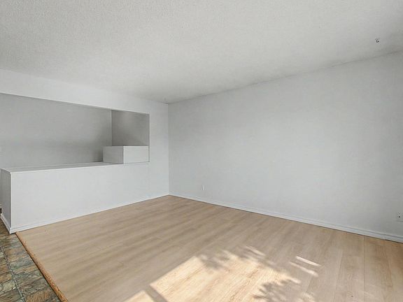 4th image of 6237 13th Ave NW