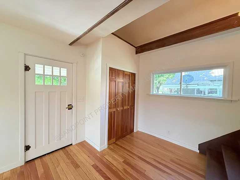 113 S 4th Ave — Photo 30