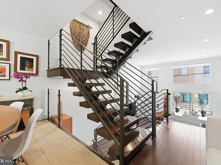 1341 S Garnet St — Photo 11