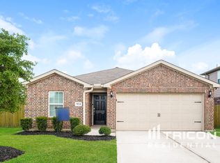 904 American Monarch Dr, La Marque, TX 77568