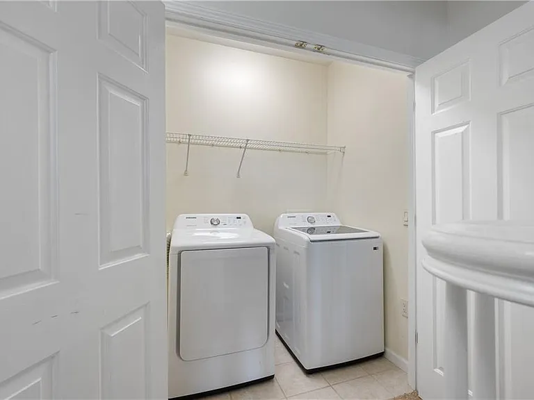 3334 Peachtree Rd NE #1902 — Photo 24
