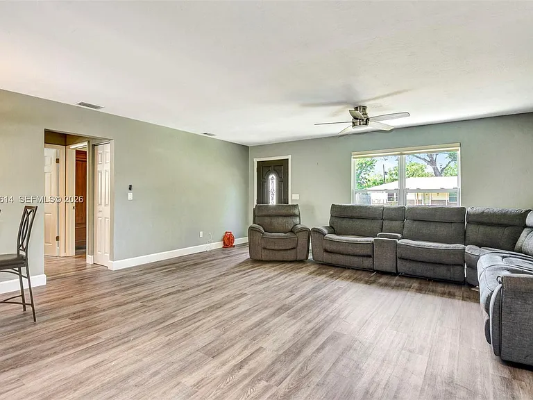 781 Little Pine Dr — Photo 18
