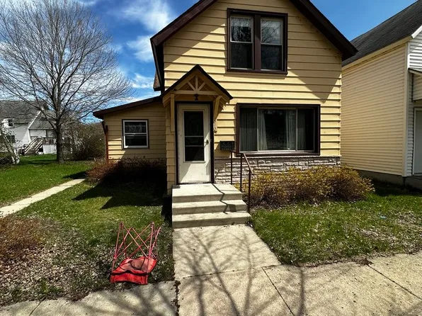 310 5th St SE, Staples, MN 56479