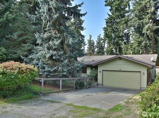 5922 Mountain View Ln, Freeland, WA 98249