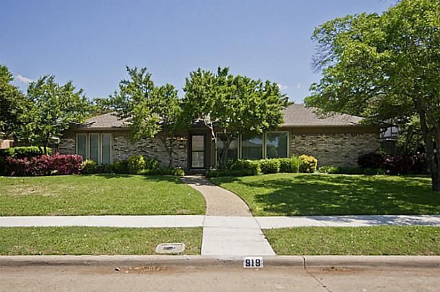 1st image of 919 E Berkeley Dr