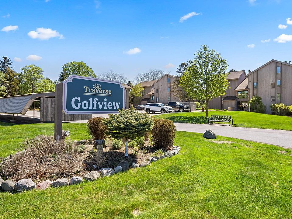 1st image of 5542 Golfview Ct