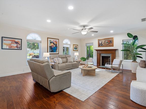 2nd image of 710 Marble Way