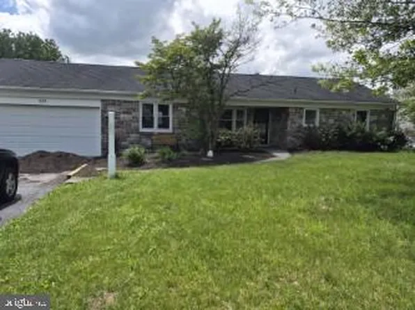 434 E Moyer Rd, Pottstown, PA 19464