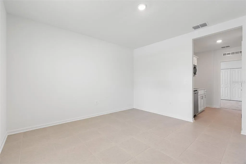 1 bed, 1.0 bath, 480 sqft, $1,550 — Photo 4