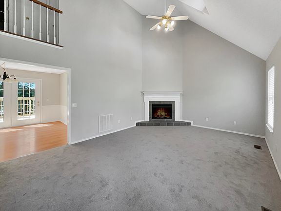 3rd image of 6600 Harvestview Ln