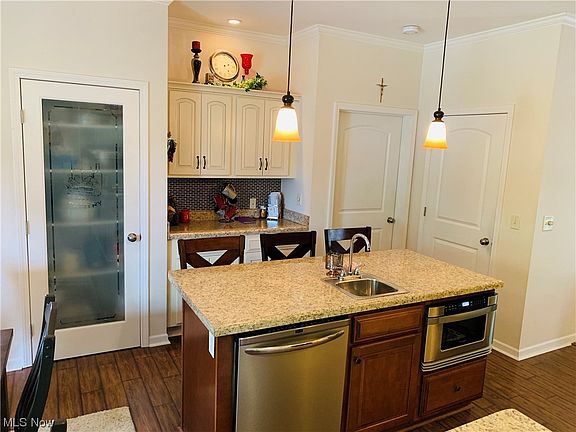 4th image of 317 Woodridge Dr