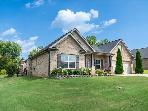328 E Story Bush Ln, Inman, SC 29349