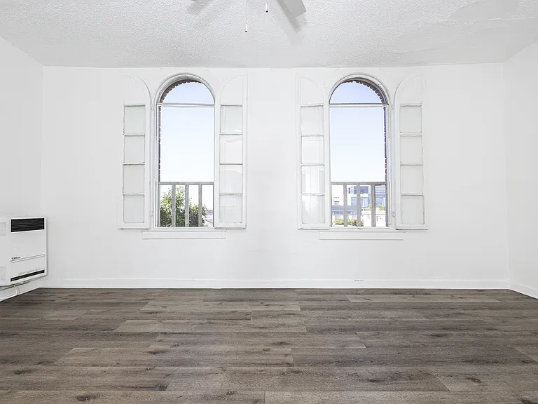Berendo Lofts LLC — Photo 24
