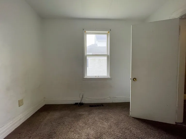 912 S Penn St — Photo 10