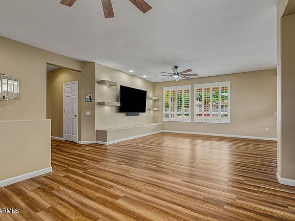 5th image of 17709 N SOMERSET Drive