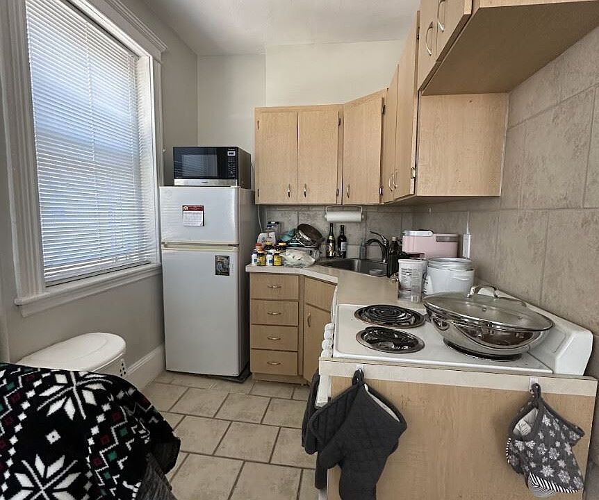 1082 Commonwealth Ave. #300 Boston (Allston) Shared Unit Pho