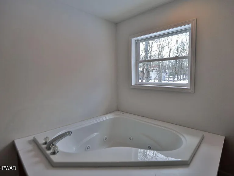 110 Stallion Dr — Photo 128
