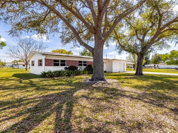 4641 Underwood Dr, Fort Myers, FL 33905