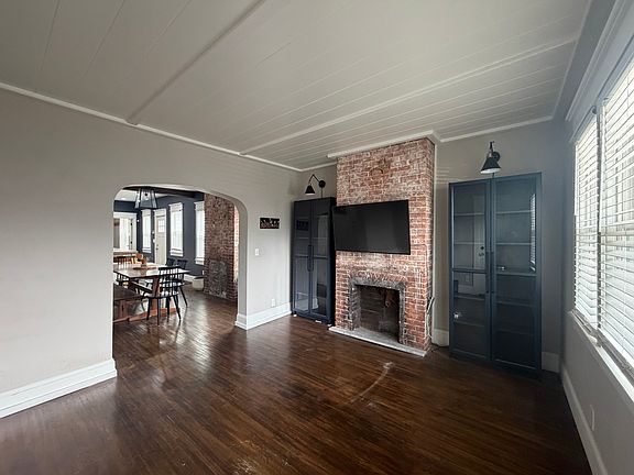 3rd image of 113 10th St #1
