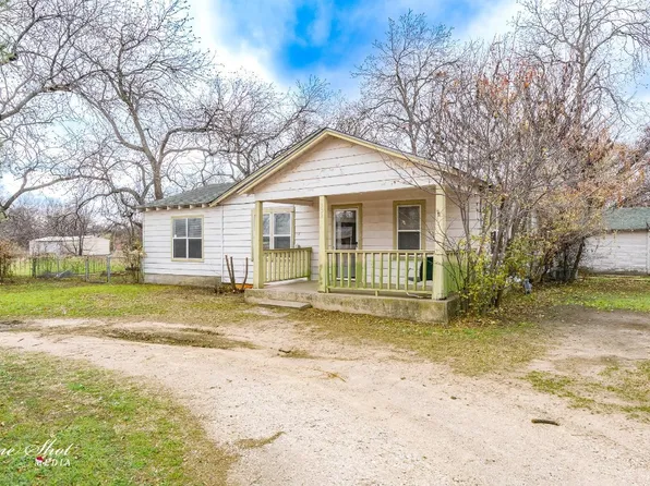 302 Stephens St, Clyde, TX 79510