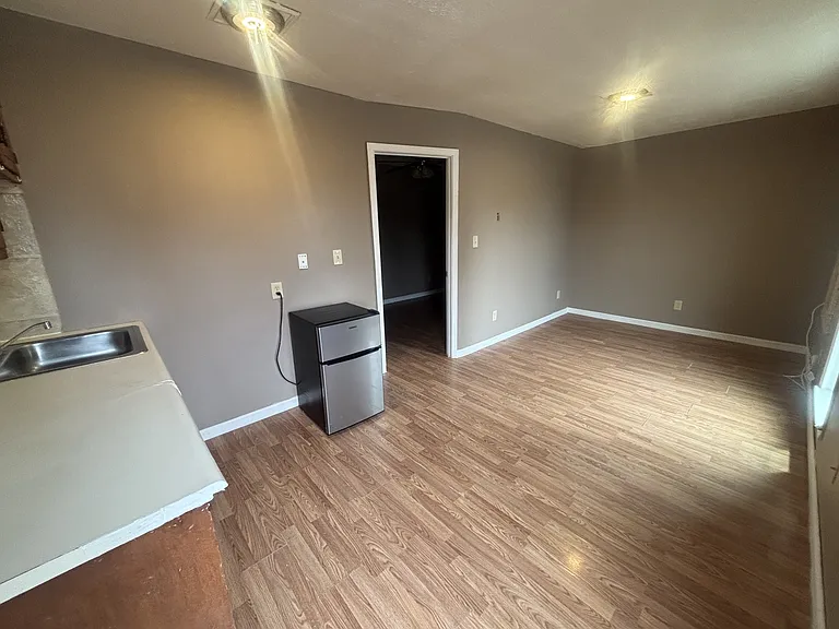 2211 W Highway 80 — Photo 5