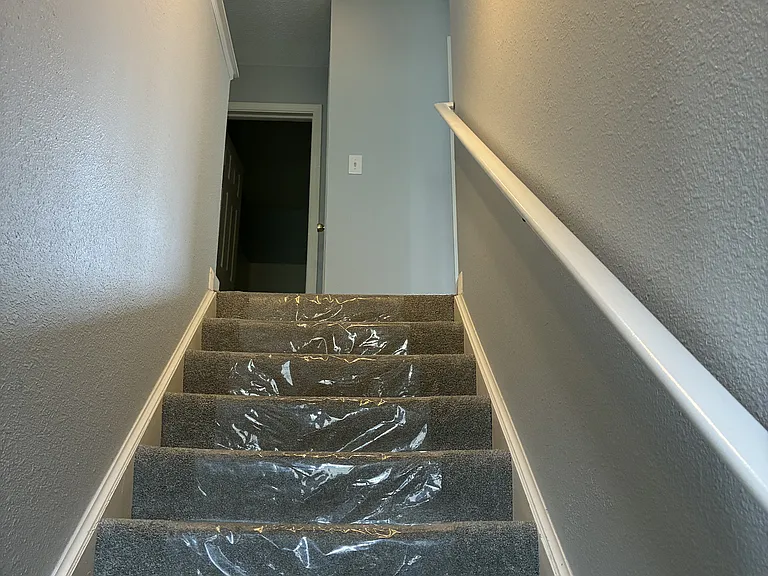 2396 Meadow Bend Dr — Photo 5