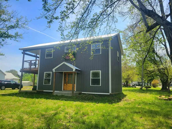 840 Main St, Centertown, KY 42328