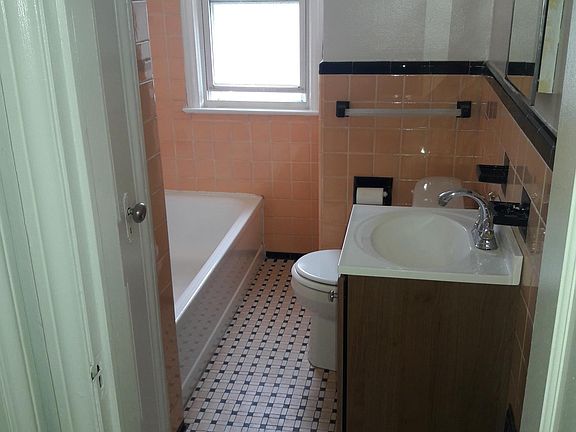 5th image of 767 Saint Louis St APT 2
