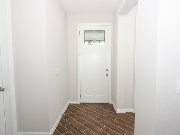 4th image of 1187 Pandora Ave