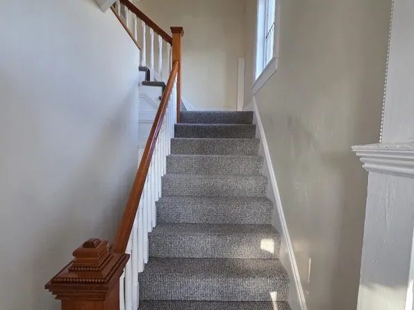 1 Circle Ave #3, Nashua, NH 03060