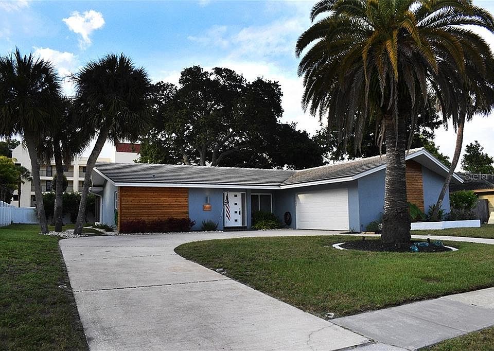 1st image of 13881 Joyce Dr