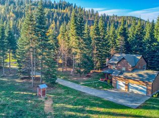 2537 McArthur Lake Rd, Naples, ID 83847