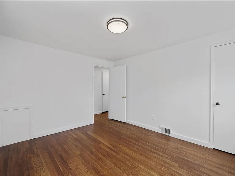 2182 Pauline Ave — Photo 12