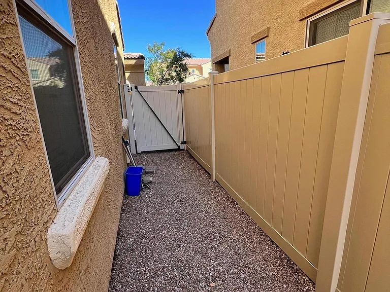 1367 S Country Club Dr #1093 — Photo 33