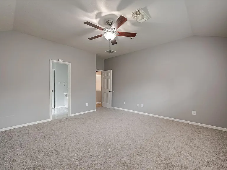 2802 Burgess Hill Ct — Photo 16