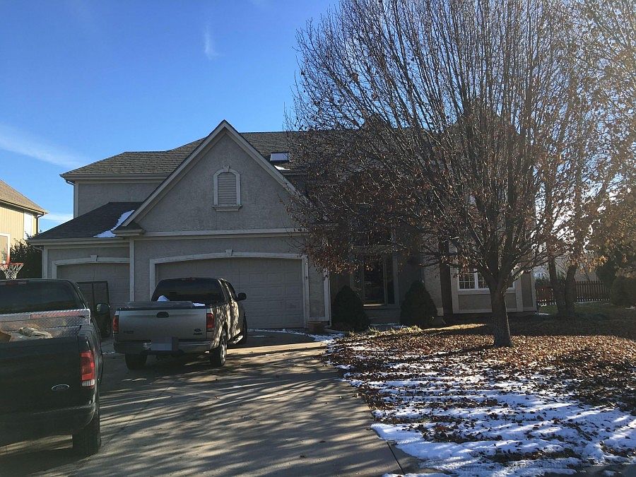 1st image of 432 NE Lakes Edge Dr