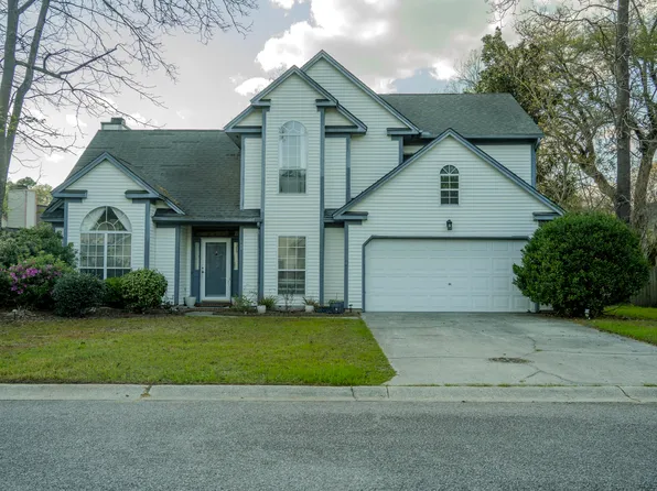 203 Candleberry Cir, Goose Creek, SC 29445