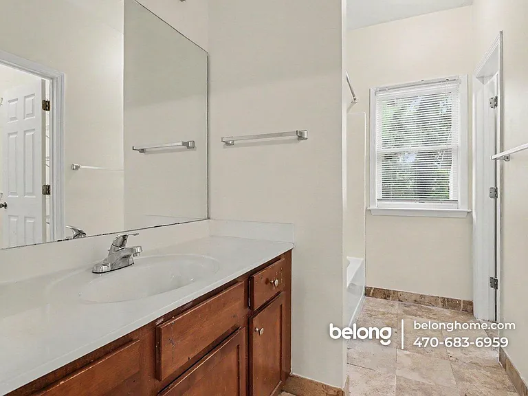 711 Meldrum St NW — Photo 15